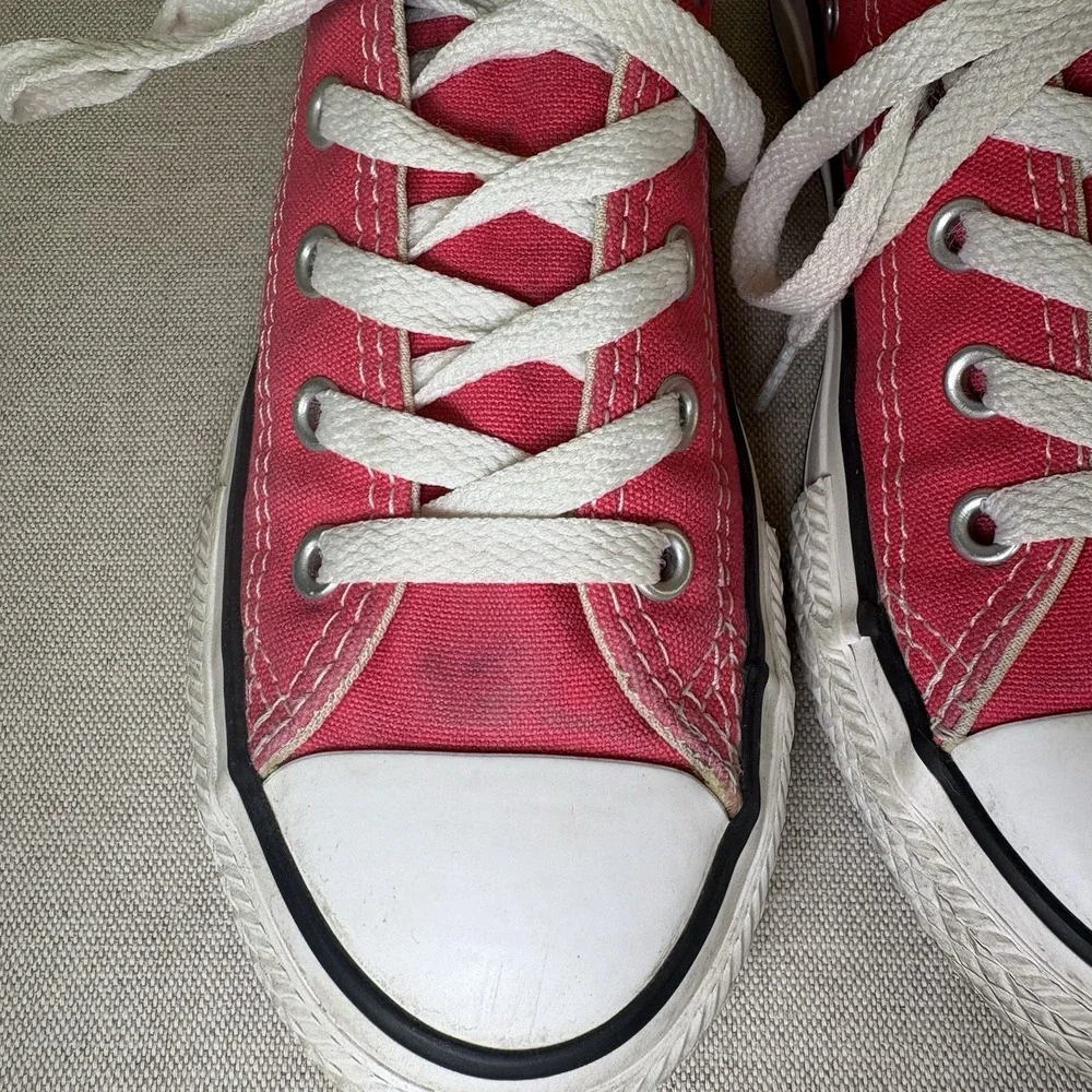 Converse Chuck Taylor‎ All Star Ox Youth Size 13 Shoes Pink Sneakers 370407F